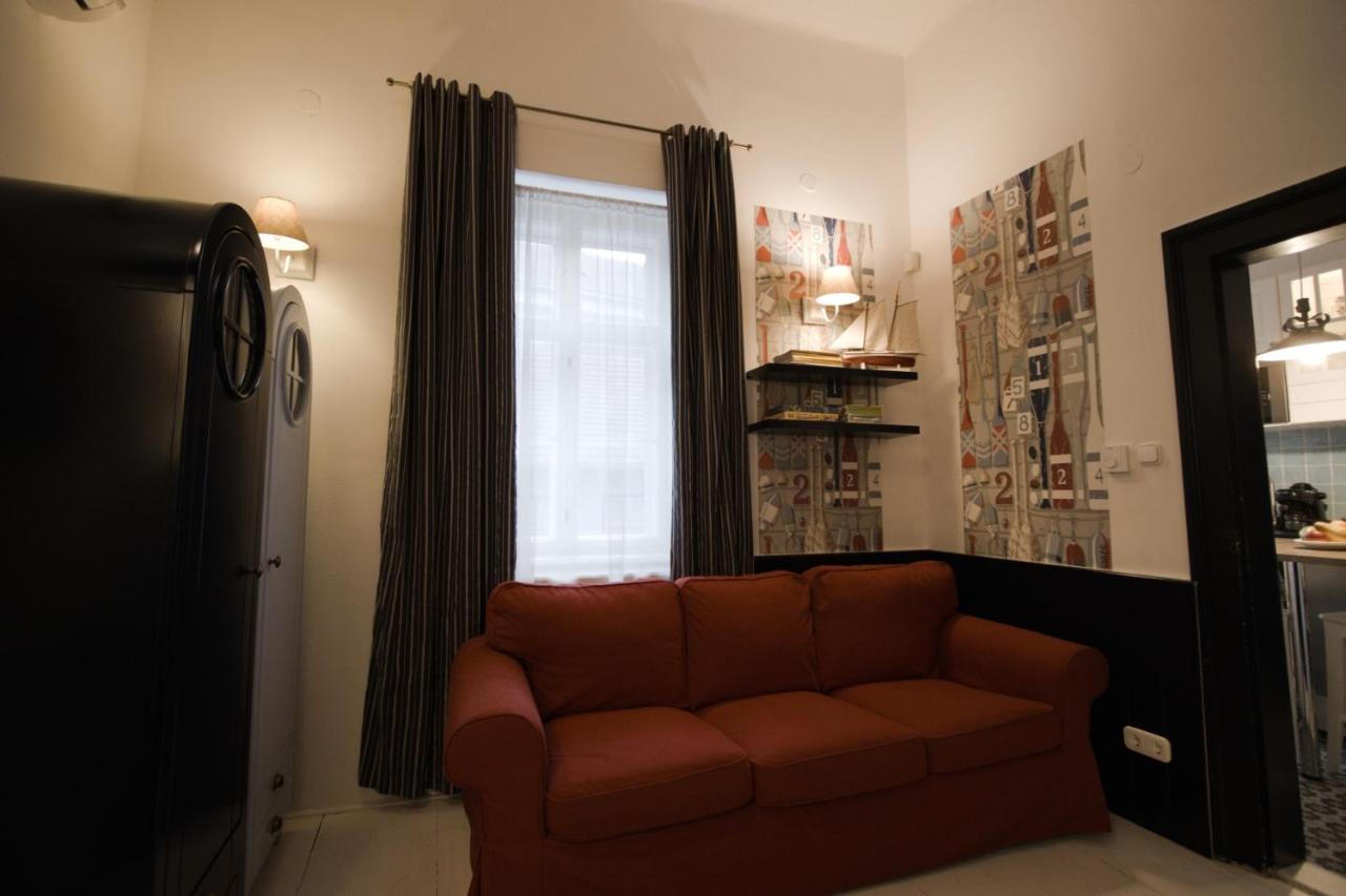 אסטרגום Ister Guesthouse מראה חיצוני תמונה