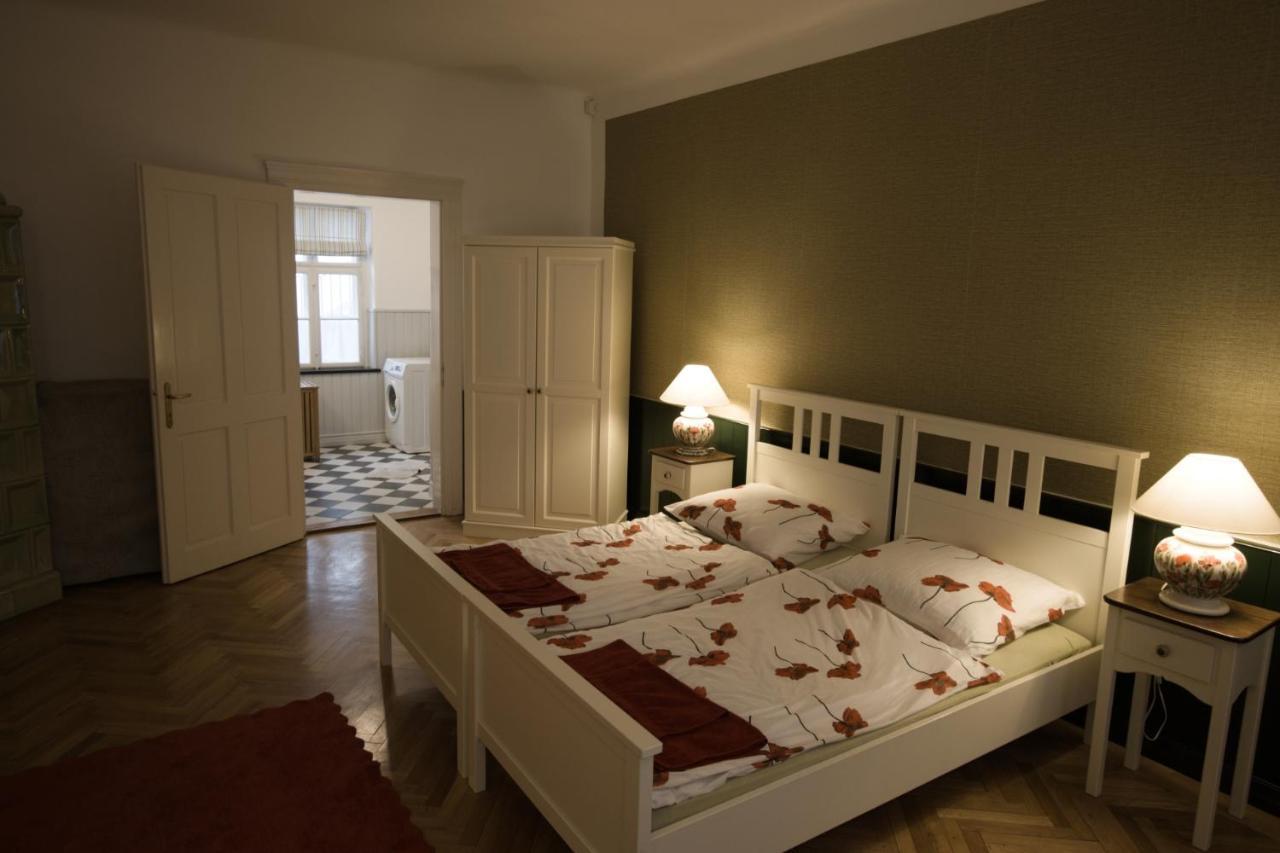 אסטרגום Ister Guesthouse מראה חיצוני תמונה