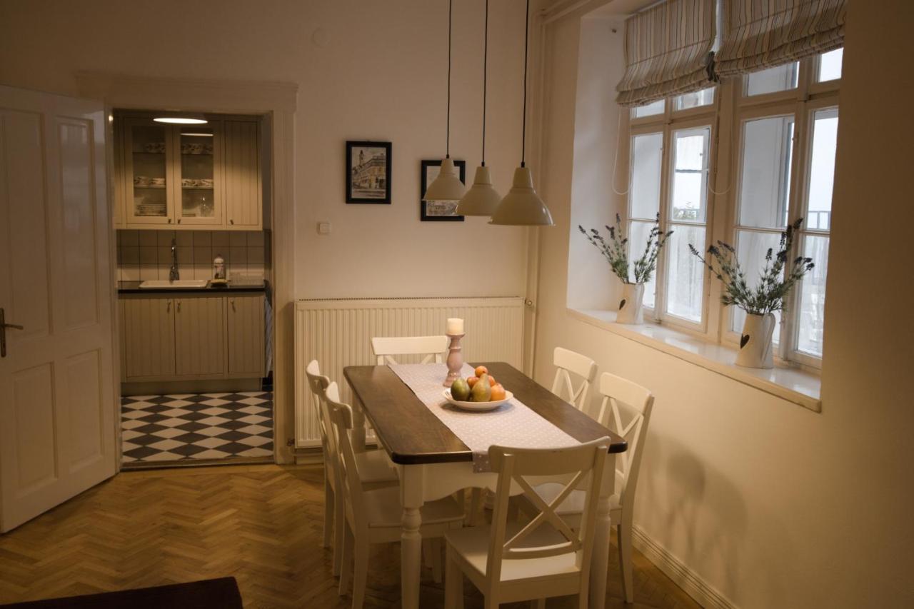 אסטרגום Ister Guesthouse מראה חיצוני תמונה