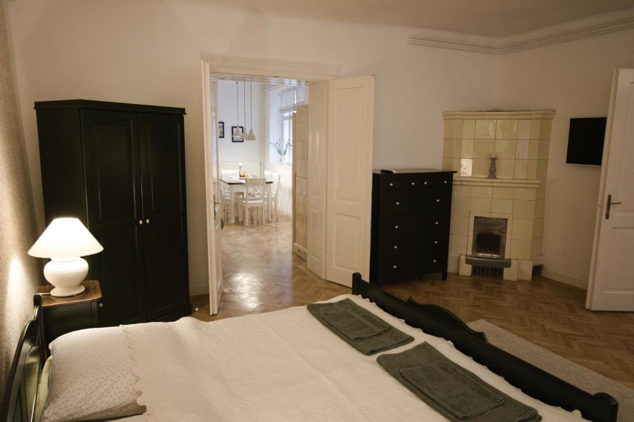 אסטרגום Ister Guesthouse מראה חיצוני תמונה